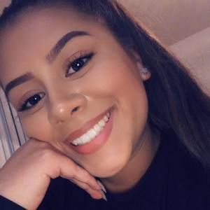 Meet your Posher, Vivian